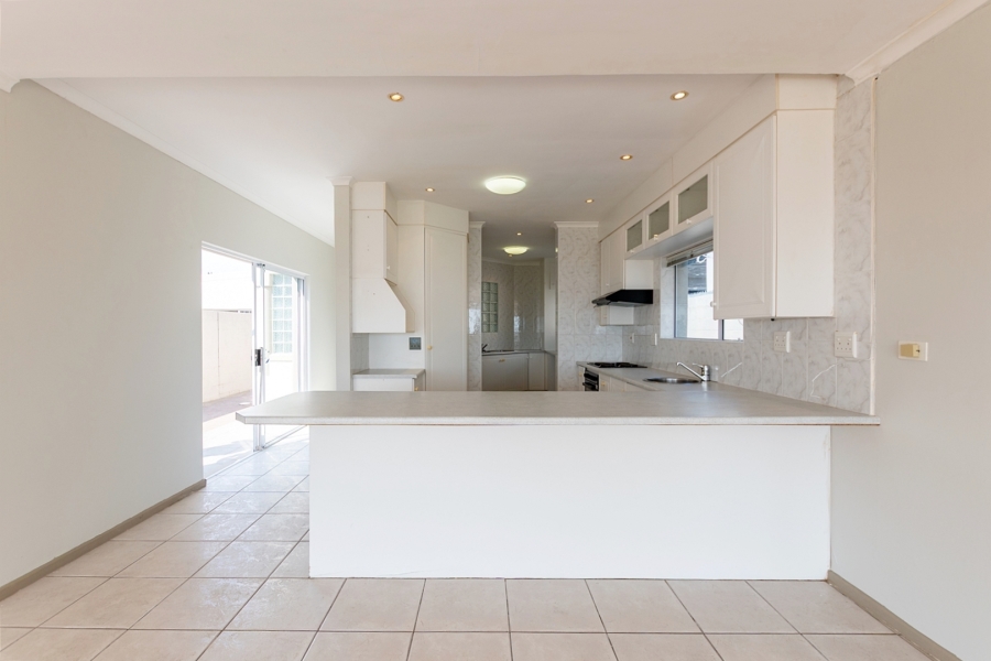 4 Bedroom Property for Sale in Middedorp Western Cape